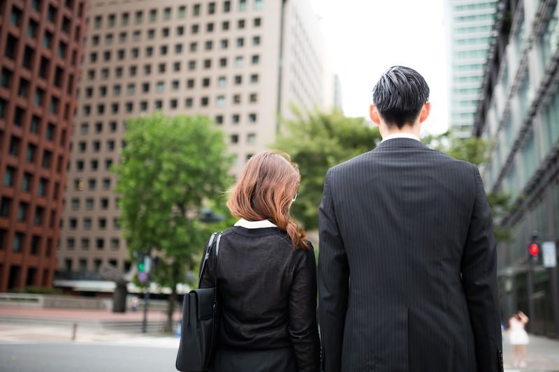営業マンに求められる髪型　男女